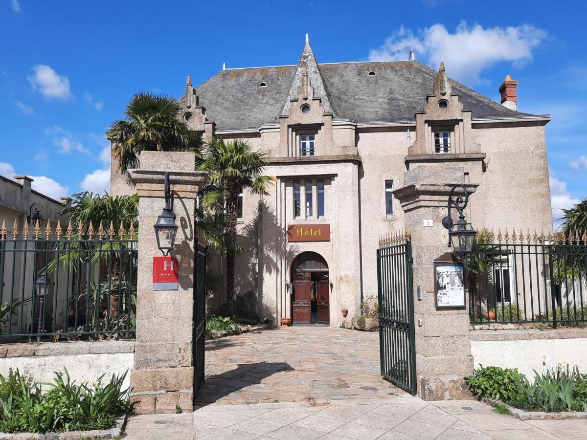 Hotel De La Barbacane Tiffauges Dış mekan fotoğraf